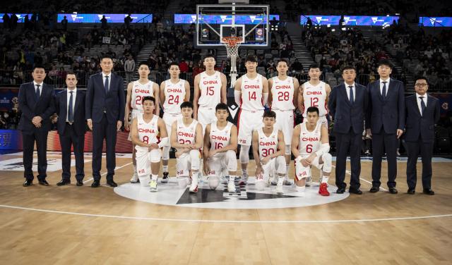 bet365下载-中国男篮缺少高水平比赛历练 两战澳洲体会差距